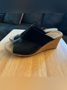 Clark’s Wedges Black Leather and Suede